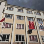 Efeler’de ikinci dönem "Bayrak Sevgisi" dersiyle başlayacak