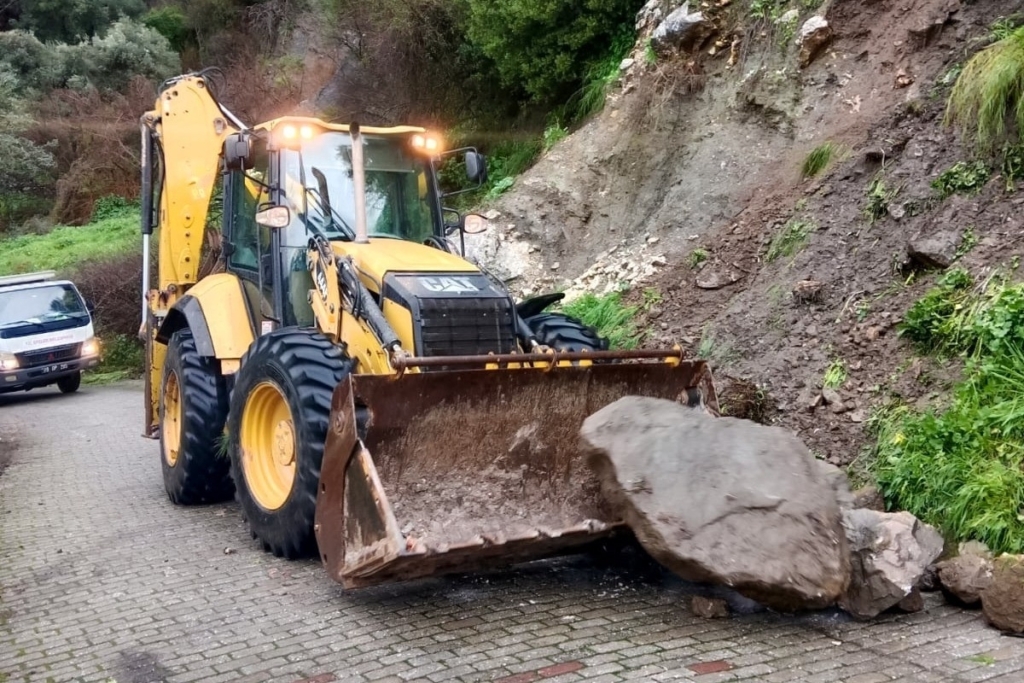 efelerde kapanan yollar aciliyor 2c5f628b523a