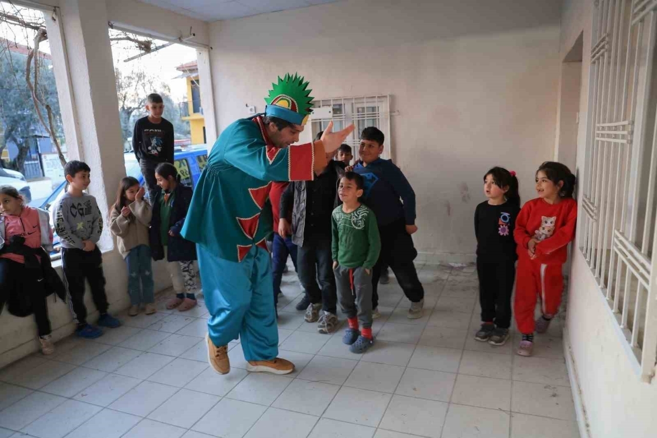 Efeler’in iftar programlarında çocuklar unutulmadı 1 Efeler’in iftar programlarında çocuklar unutulmadı