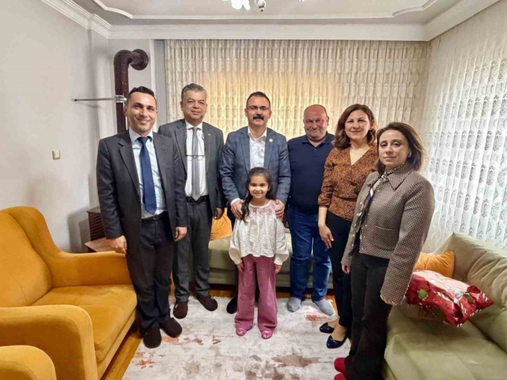 kaymakam ates ogrencilerin evine konuk oldu 862fbc90bd0e