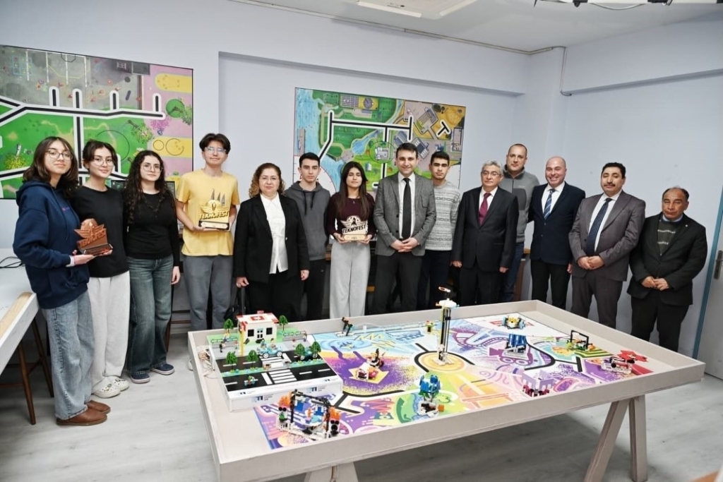 kaymakam dogru ogrencilerle iftar sofrasinda bulustu 7735c672840e