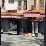 Kuşadası’nda kuyumcu soygununa "kepenk" engeli