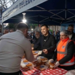 Kuşadası’nda oruçlar dualar eşliğinde açıldı