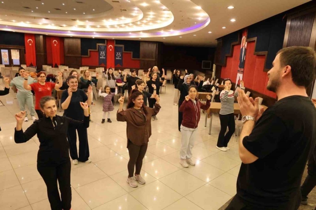nazilli belediyesi halkoyunlari ekipleri calismalarini surduruyor 0572820e3e39