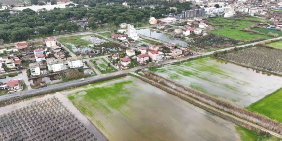 Nazilli’de mahalle sular altında kaldı, ekipler anında müdahale etti