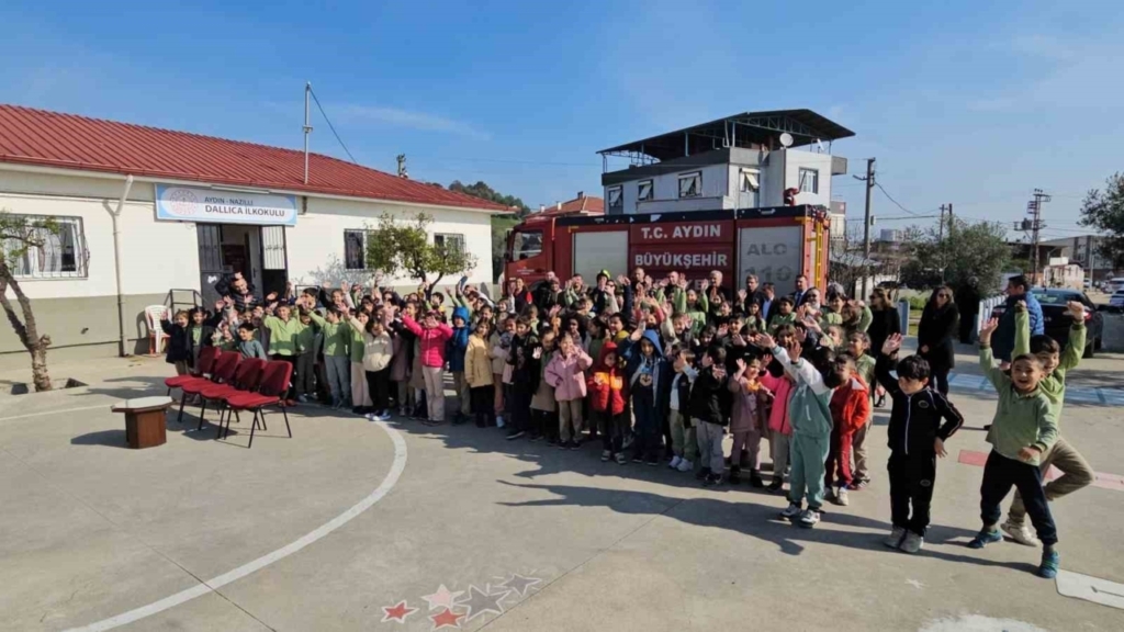 Nazilli’de öğrencilere ’Ormanları Koruma, Afet ve Yangın Eğitimi’ verildi 8 nazillide ogrencilere ormanlari koruma afet ve yangin egitimi verildi c7ec731084a5