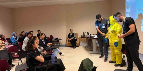 Nazilli Devlet Hastanesi’nde Sağlık Personeline Kritik Eğitim: CPR, Triyaj ve KBRN Bilgileri Güncellendi