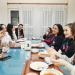 Öğrenciler iftar sofrasında bir araya geldi