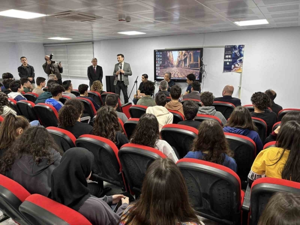 Ortaklar Fen Lisesi’nde "Maarifin Kalbinde Ramazan" iftarı 3 ortaklar fen lisesinde maarifin kalbinde ramazan iftari 26ff2a07d9a7