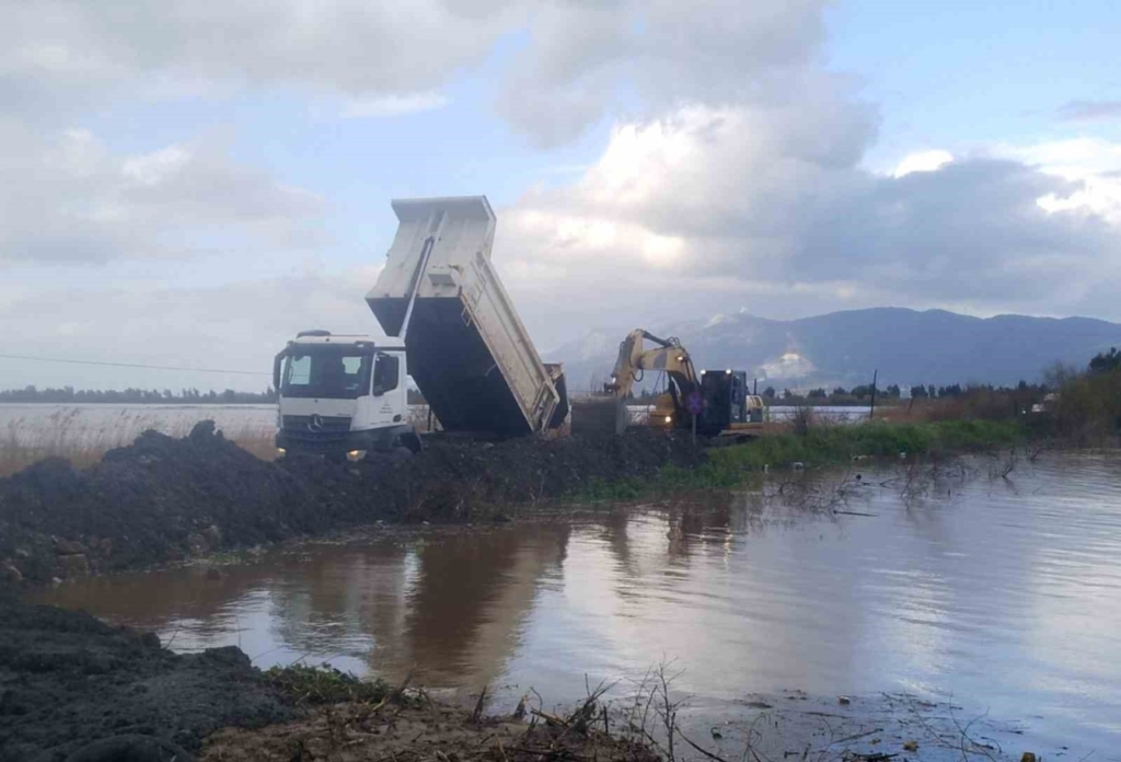 soke bagarasi karayolunda ekipler teyakkuzda a3fdd78f1ecb