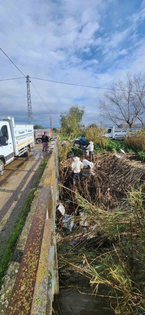 Söke’de aşırı yağışlar sonrası tarım alanlarında hasar tespiti 6 sokede asiri yagislar sonrasi tarim alanlarinda hasar tespiti 473db93b65c4
