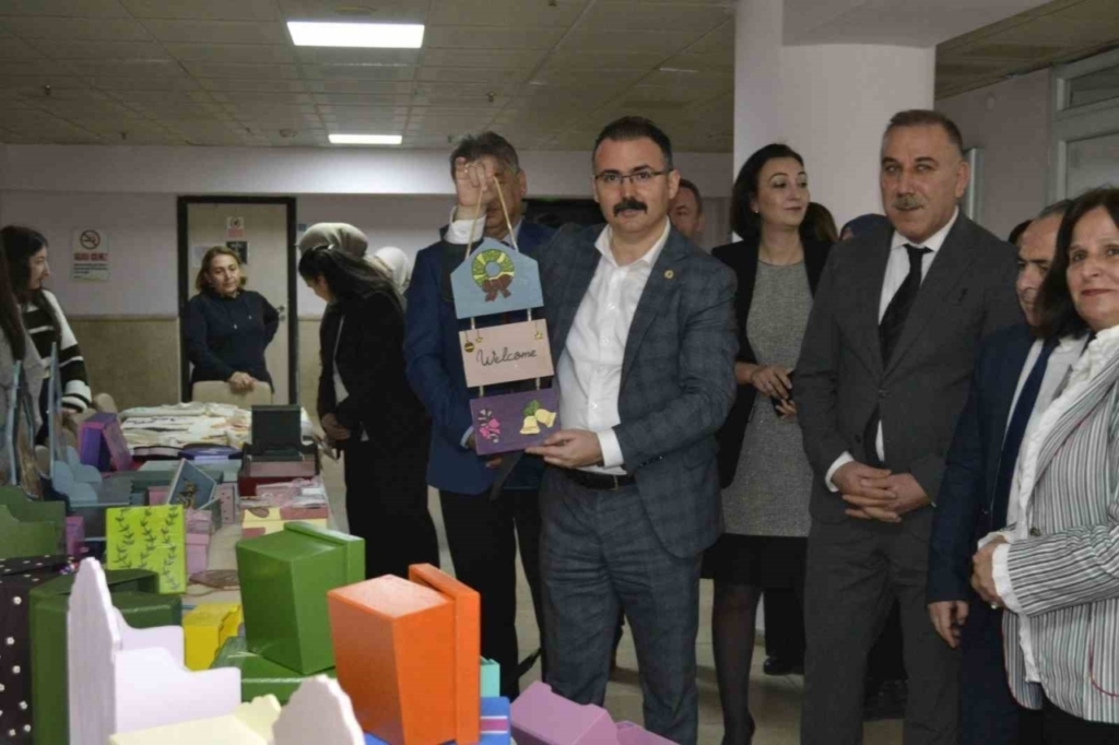 sultanhisarda el emegi goz nuru eserler sergilendi c81635b5896d