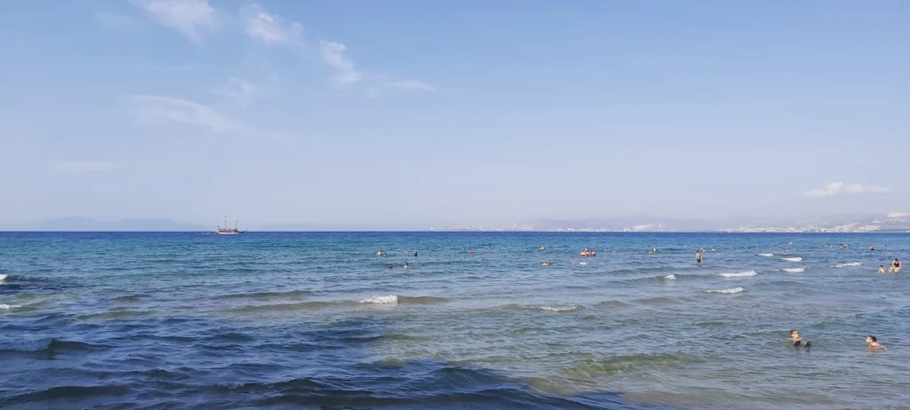 Güzelçamlı Sahil