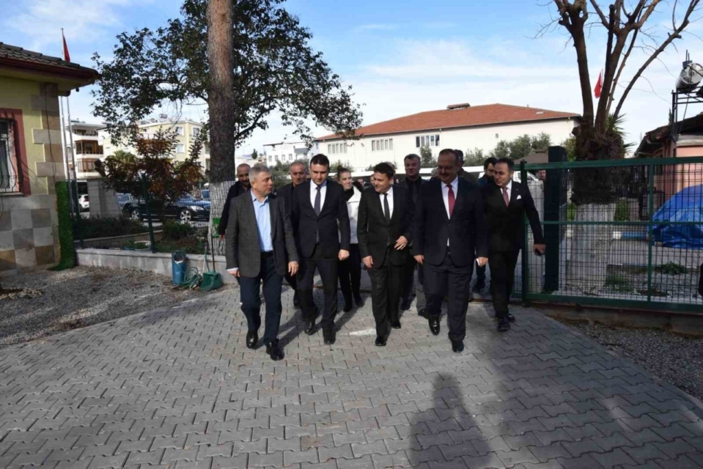 vali canbolat didim mutfak akademisinde incelemelerde bulundu c329bd9a8a0b