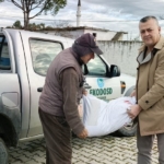 Yılın ilk leylekleri gelmeye başladı, ilk gören 1 çuval unu kaptı