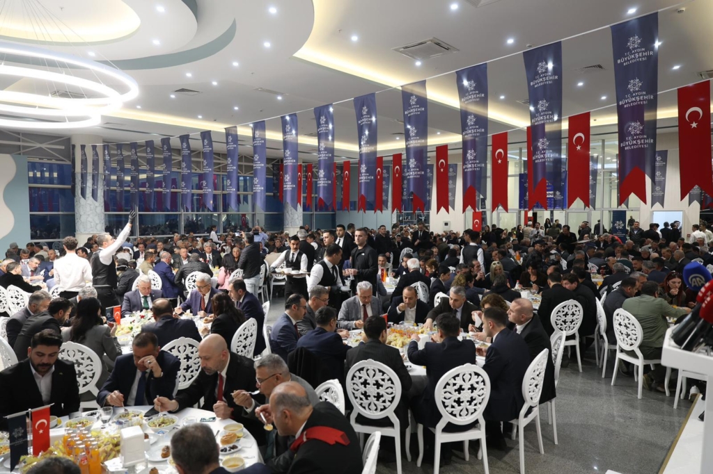 1425f650 ccf6 4542 9eb1 cb08584432ec