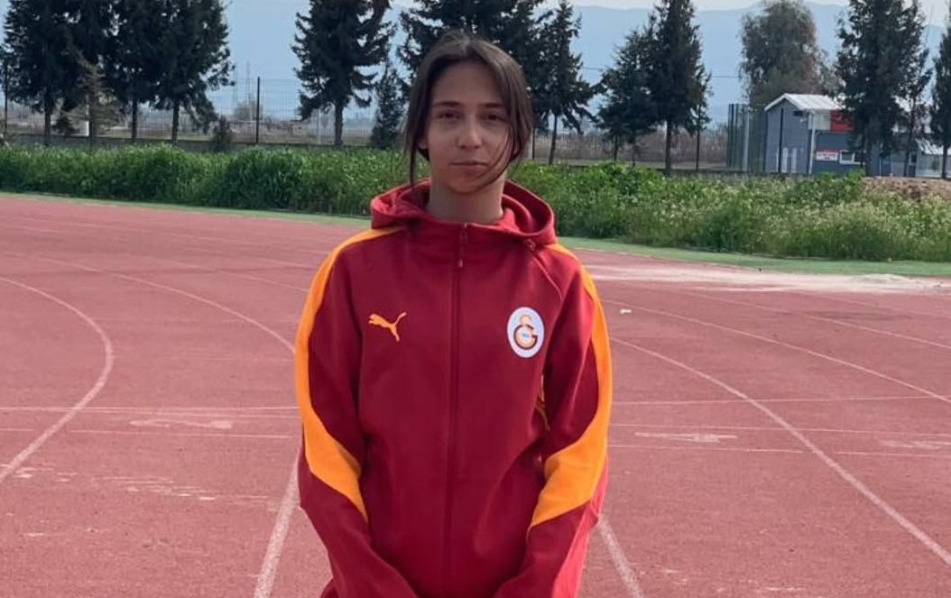 Kuşadası’ndan Galatasaray’a! Melek Öksüz kenti gururlandırdı