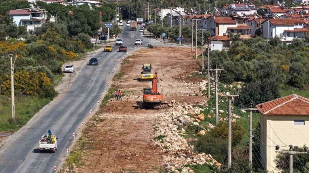 Aydın Büyükşehir, Akbük’te yol yenileme çalışmalarını sürdürüyor 5 aydin buyuksehir akbukte yol yenileme calismalarini surduruyor e1a38b7cce4f