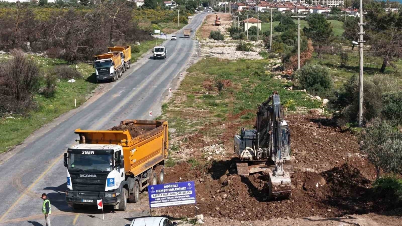 Aydın Büyükşehir, Akbük’te yol yenileme çalışmalarını sürdürüyor 1 aydin buyuksehir akbukte yol yenileme calismalarini surduruyor e53034005c83