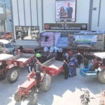 Aydın Büyükşehir’den Yenipazarlı üreticilere yem desteği