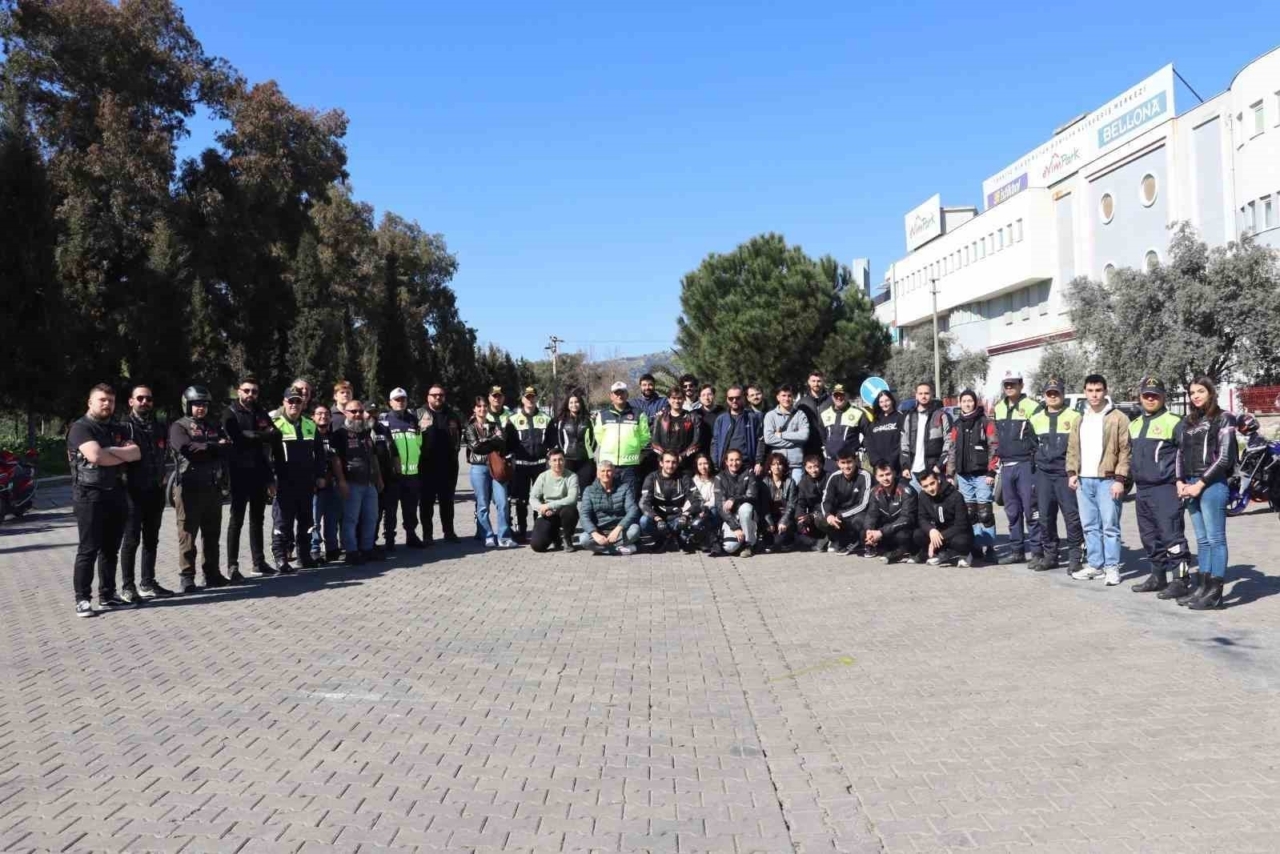 Aydın’da motosiklet sürücülerine güvenli sürüş eğitimi 1 aydinda motosiklet suruculerine guvenli surus egitimi 64ab3abcf4e0