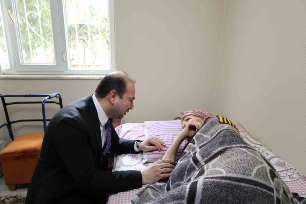 aydinda yasli cinarlar unutulmadi a17737405407