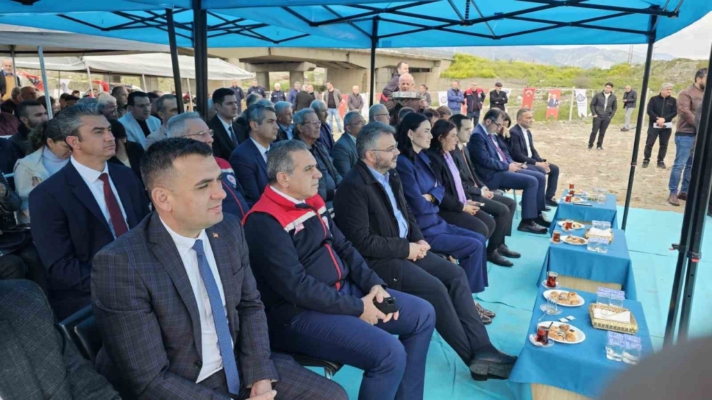 aydinin ilek bahceleri torenle hizmete acildi 96af1bf8dc9b