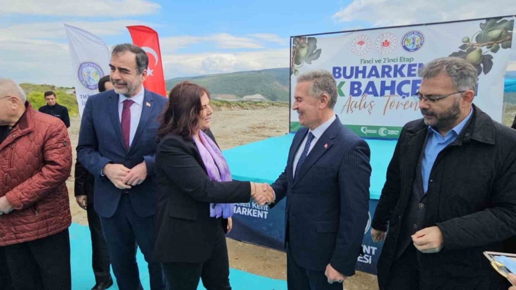 aydinin ilek bahceleri torenle hizmete acildi db84c6df6f35