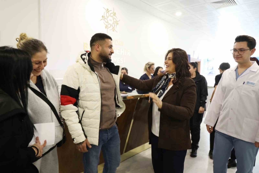 baskan cercioglu dis tedavisi bizden gulumsemesi sizden 53715d99ae2f