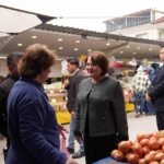 Başkan Gençay pazar esnafı ile bayram öncesi bir araya geldi