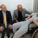 Başkan Kaya engelli İskender’in isteğini yerine getirdi