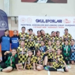 Başkan Zencirci Neşetiye Kız Hentbol Takımını tebrik etti