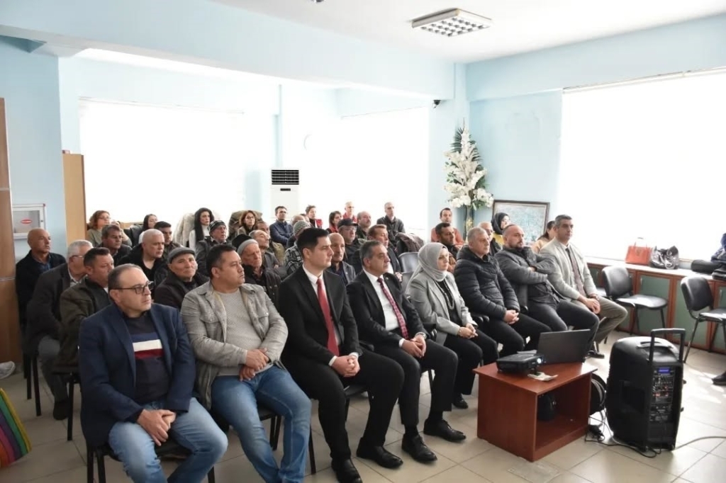 Bozdoğan’da bir yılda 2 bin incir fidanı toprakla buluştu 3 bozdoganda bir yilda 2 bin incir fidani toprakla bulustu 86d117cde538