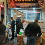 Çarşı ve sokaklarda bayram yoğunluğu