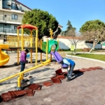 Didim’de parklar çocuklar için yenilendi