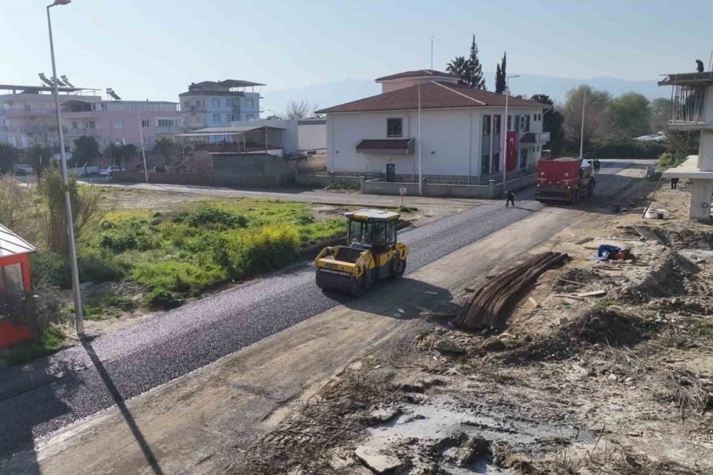 efeler belediyesinden umurluda yol calismasi cbdc7f488a7e