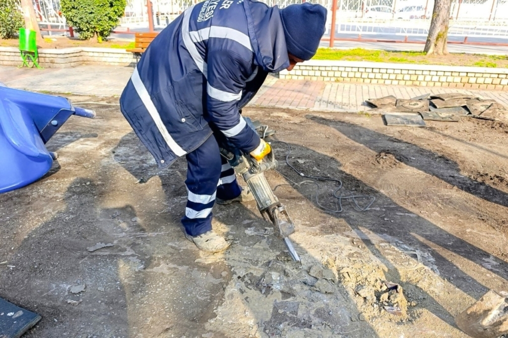 efelerin parklari yenileniyor 369f0124624c
