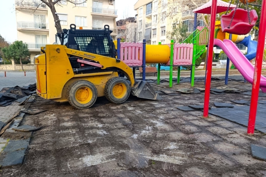 efelerin parklari yenileniyor 73bdf149afcf