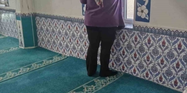 Germencik’te vatandaşların ibadeti için camilerde temizlik sürüyor