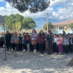 Kahraman öğretmen okulunda gözyaşları ile anıldı