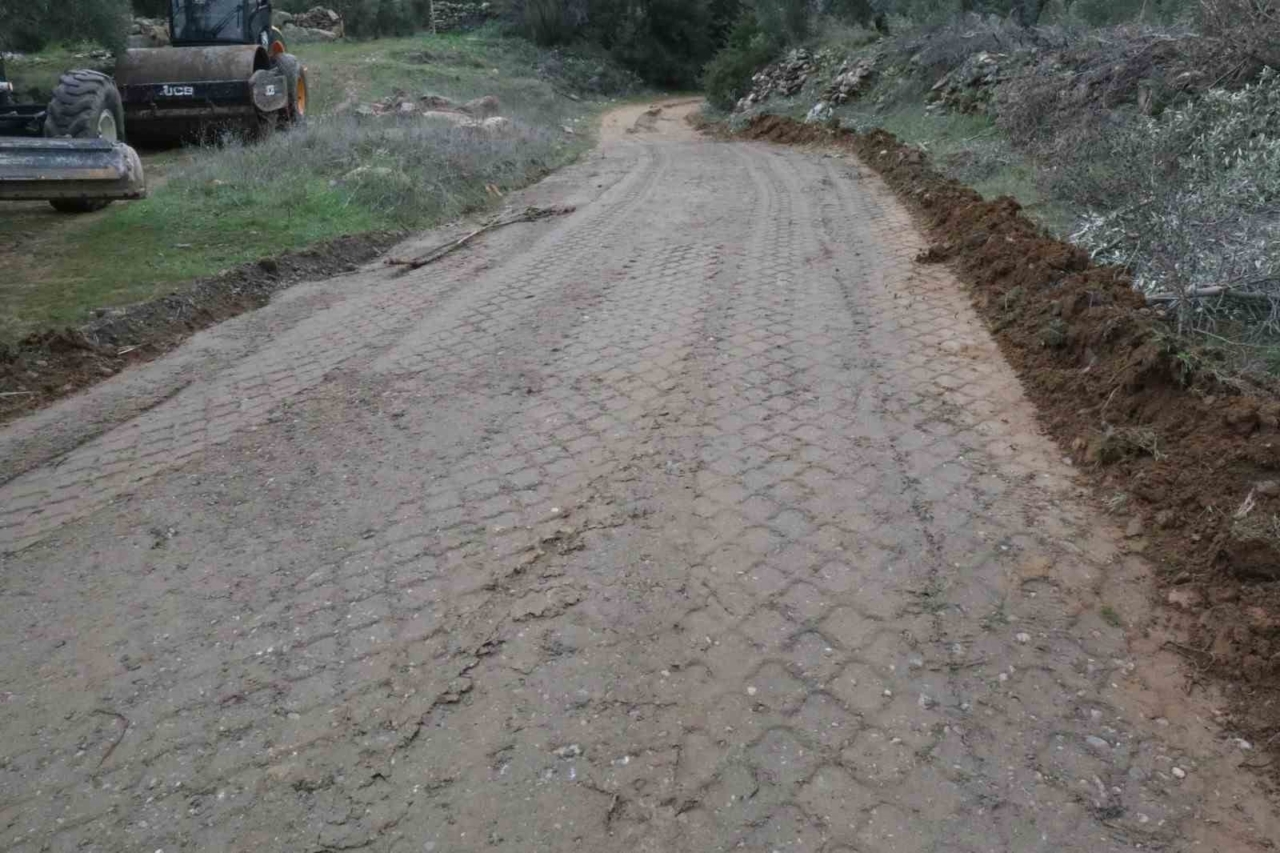 Kavaklı Mahallesi’ndeki bahçe yolu yenilendi