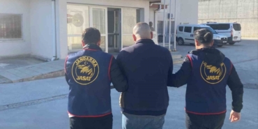 Kuşadası’nda 10 yıl 2 ay hapis cezası bulunan hükümlü yakalandı