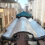 Nazilli Ayakkabıcılar Sokağı’nda çatı yenileme çalışmaları yeniden başladı