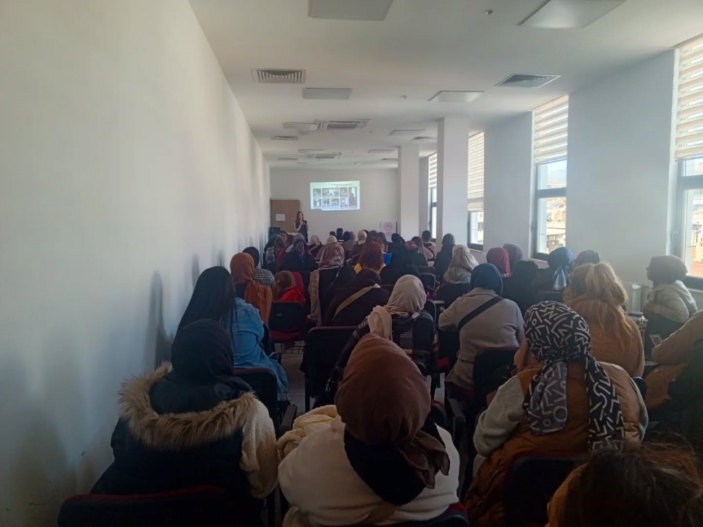 nazillide kadinlar saglik konusunda bilgilendirildi 5b3f8d003634