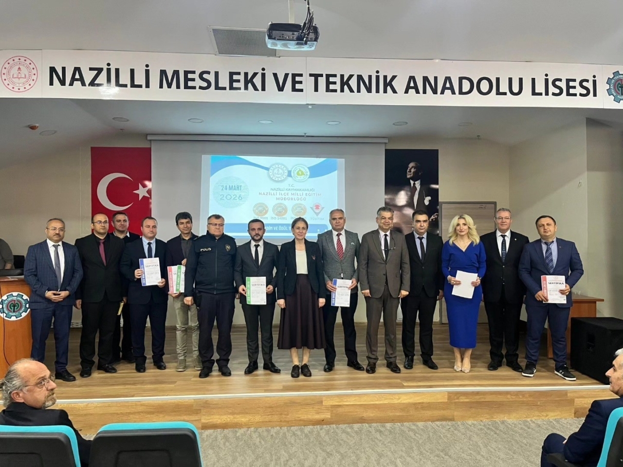 Nazilli’de ödül töreni: Projeleri ile dereceye girdiler 1 nazillide projeleri ile dereceye giren okullar icin odul toreni duzenlendi cbc30ef3b781