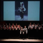 Öğrencilerinin ‘Bir Hilal Uğruna’ oratoryosu ayakta alkışlandı