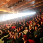 Sevilen sanatçı Duru Didim’de vatandaşlar ile buluşturdu
