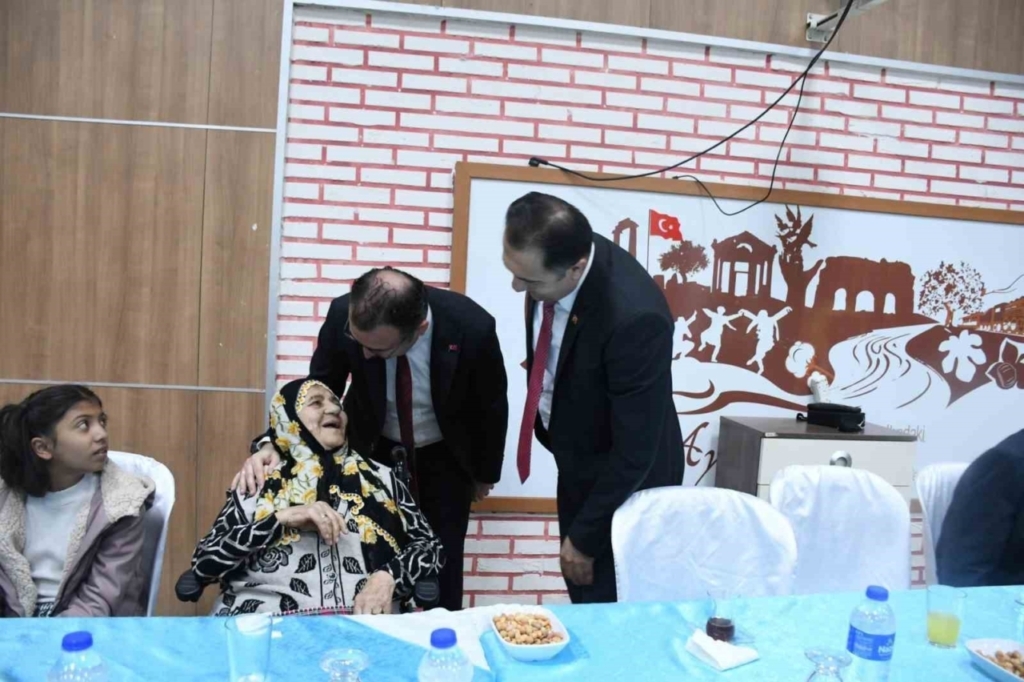 sultanhisarda yaslilara saygi haftasi programi duzenlendi b5650a000d3b