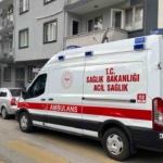 Yakınlarının haber alamadığı yaşlı kadın balkonda bulundu