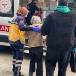 Yakınlarının haber alamadığı yaşlı kadın balkonda bulundu